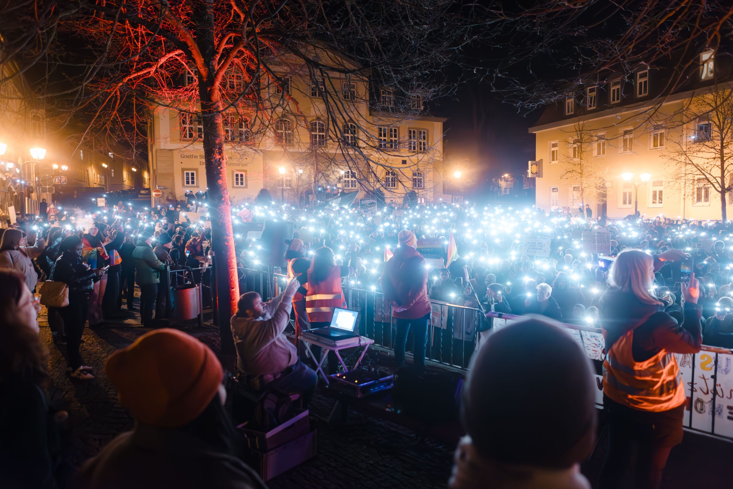 Lichtermeer bei Demonstration in Ilmenau
